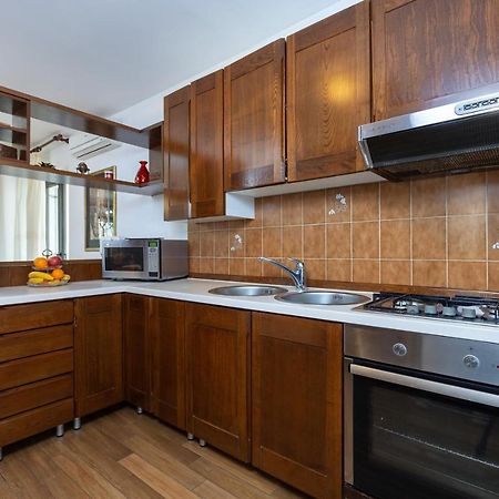 Holiday Apartment Suzana Rovinj Eksteriør billede